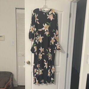 Elegant Floral Long Sleeve Dress